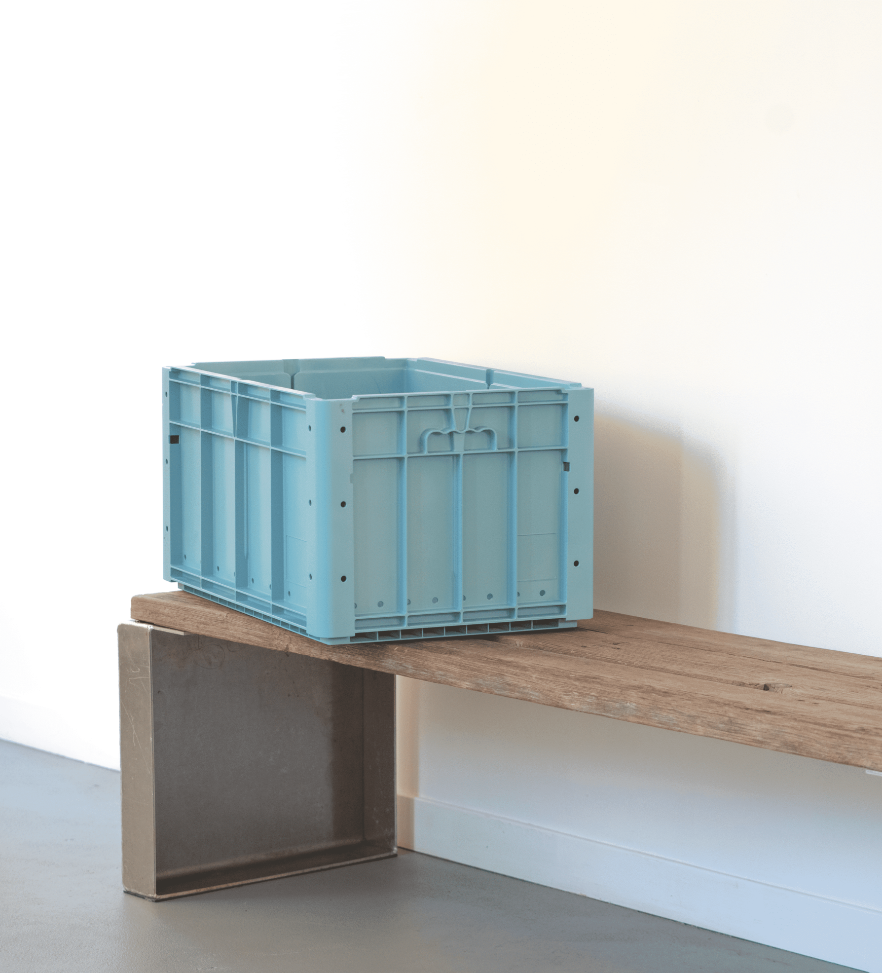 Industrial crates, supply chain